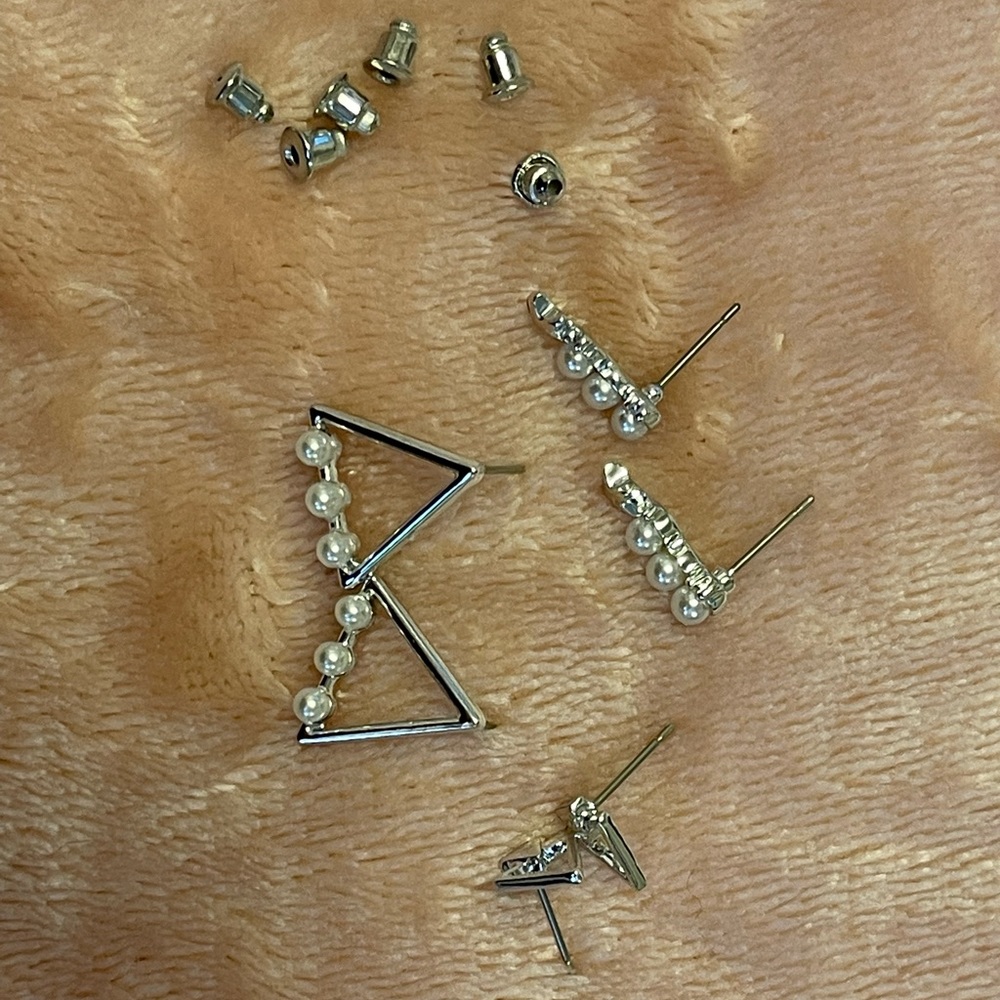 Silver Earring Set